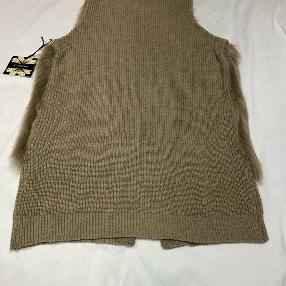 Cliche Faux Fur Sweater Vest Size Medium Color Tan - Picture 3 of 7